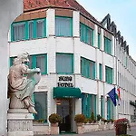 Burg Szálloda 3*