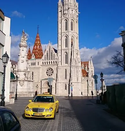 Burg Szálloda 3*