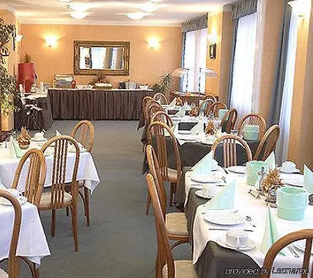 Burg Hotell 3*