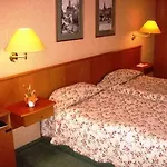 Burg Hotel 3*